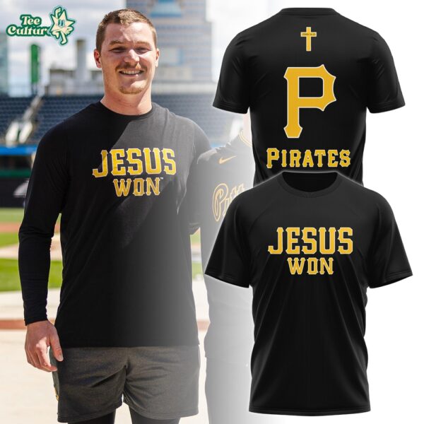Pittsburgh Pirates Alex Warren Graphic T-Shirt