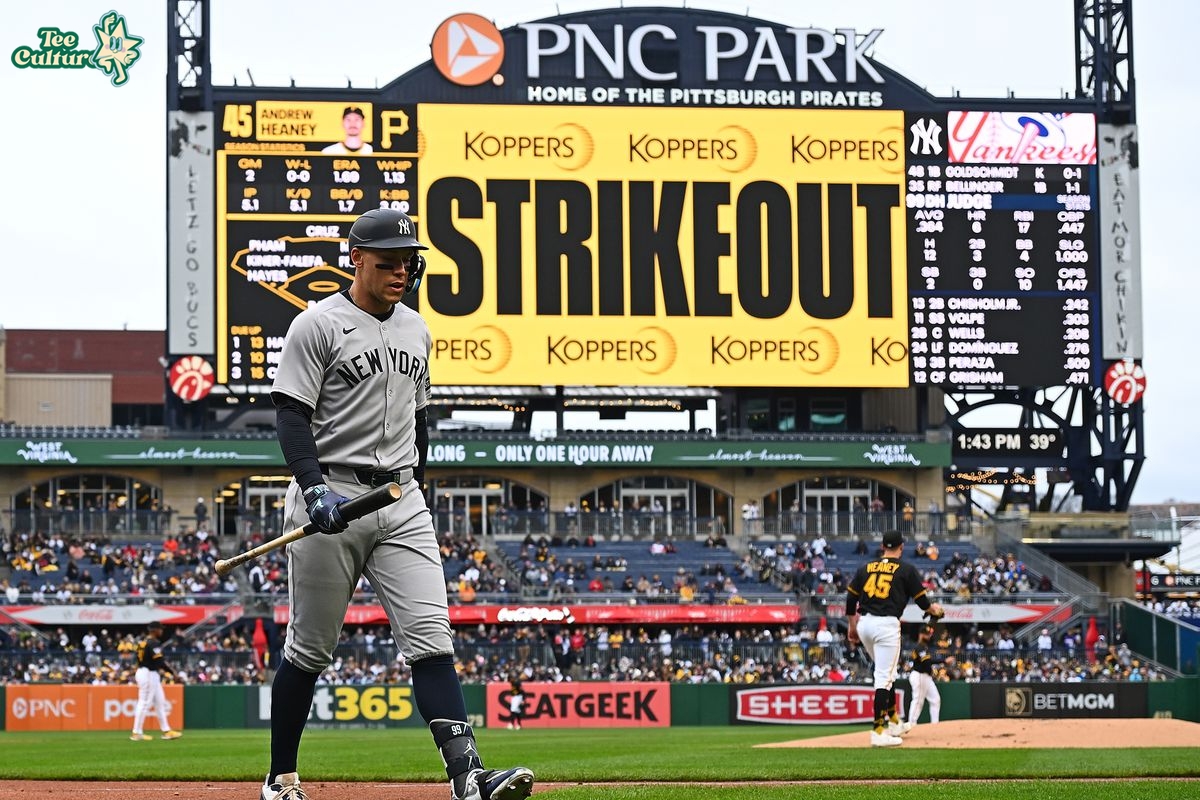 Pirates vs Yankees: A Rivalry with Fans in the Spotlight